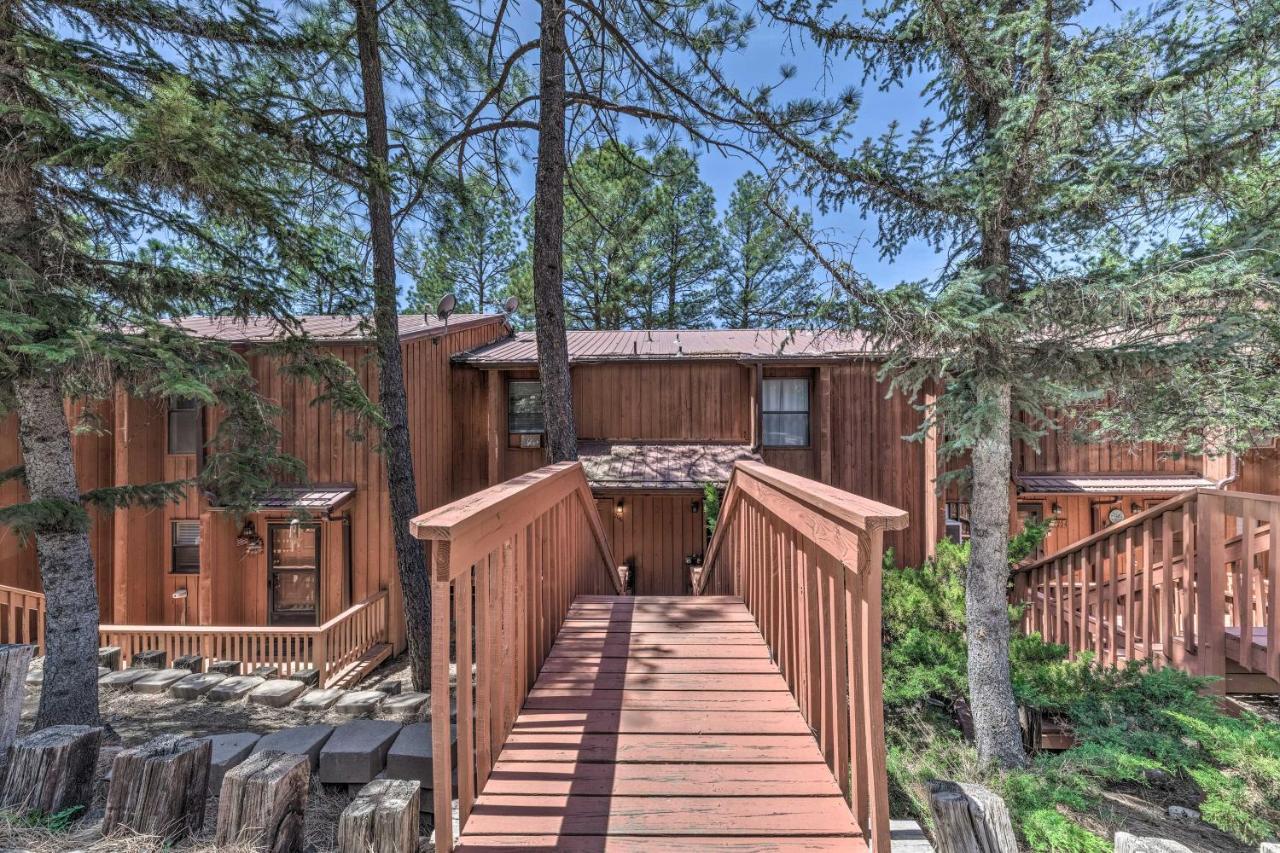 Forested Ruidoso Condo With Deck And Fireplace! Eksteriør bilde