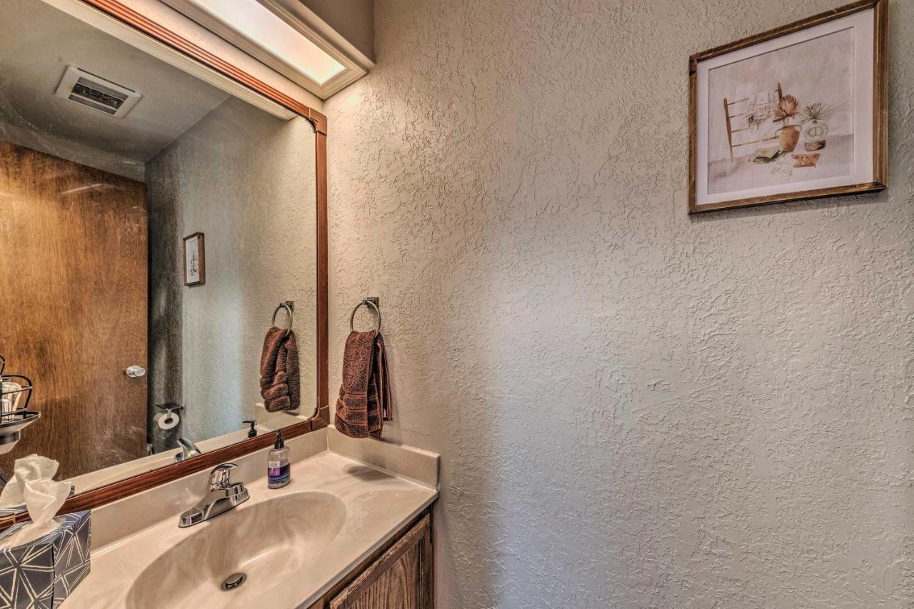 Forested Ruidoso Condo With Deck And Fireplace! Eksteriør bilde