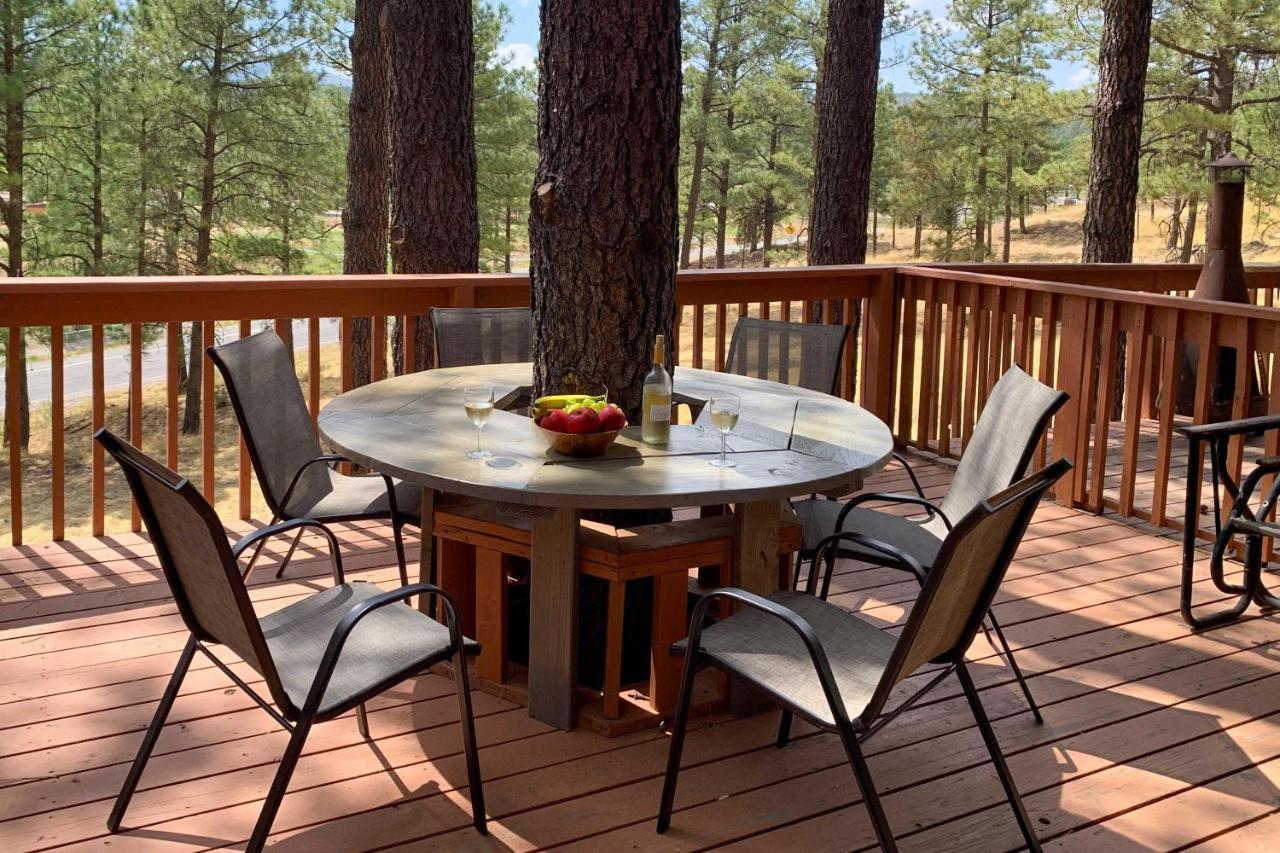 Forested Ruidoso Condo With Deck And Fireplace! Eksteriør bilde